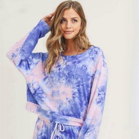 Tops - NEW Long Sleeve Lounge Around Tie-Dye Top